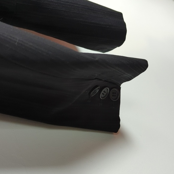 Theory Two Button Blazer - Picture 7 of 10